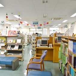 1F 図書室（画像1）